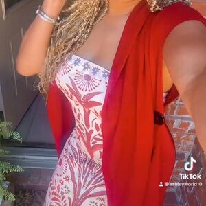 Red Sleeveless Cardigan- H